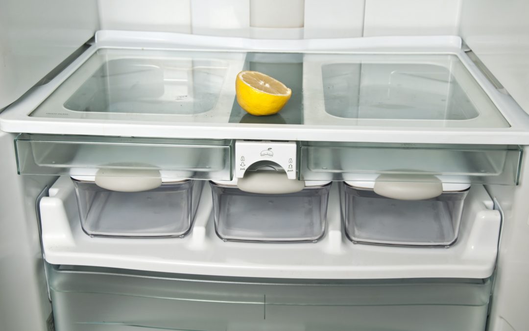 Pulire il frigo con prodotti naturali